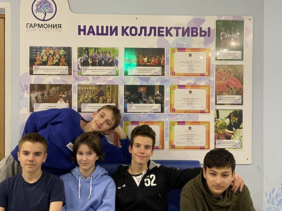 Участники театральной студии &laquo;Маленький театр&raquo; (6 человек), 12, 14, 16 лет  фото