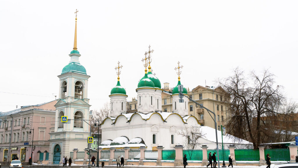 Церковь Троицы в Листах в Москве