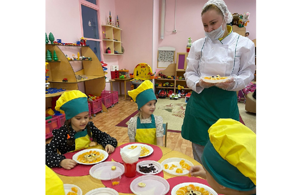 Комбинат питания «Вилмап» провёл увлекательный мастер-класс для малышей в детском саду ЦАО  фото