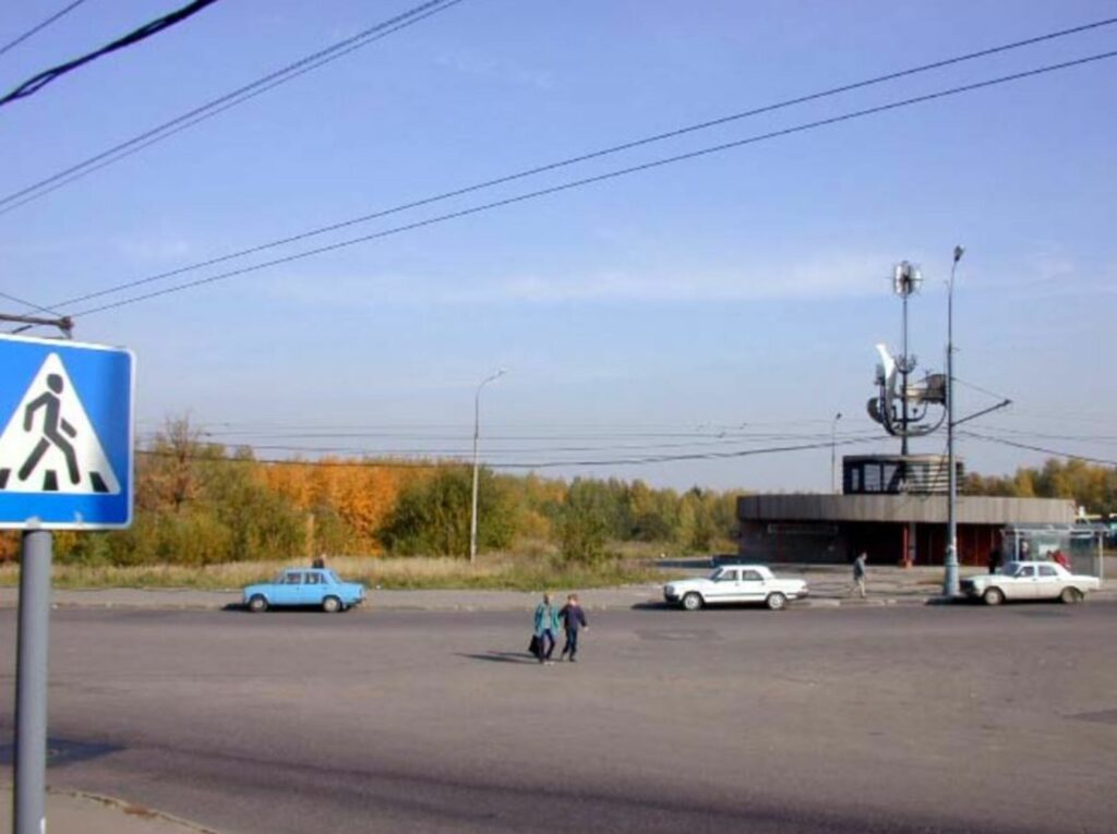 Теплый Стан — Новоясеневская: не самое высокое, не самое узкое, не самое советское  фото