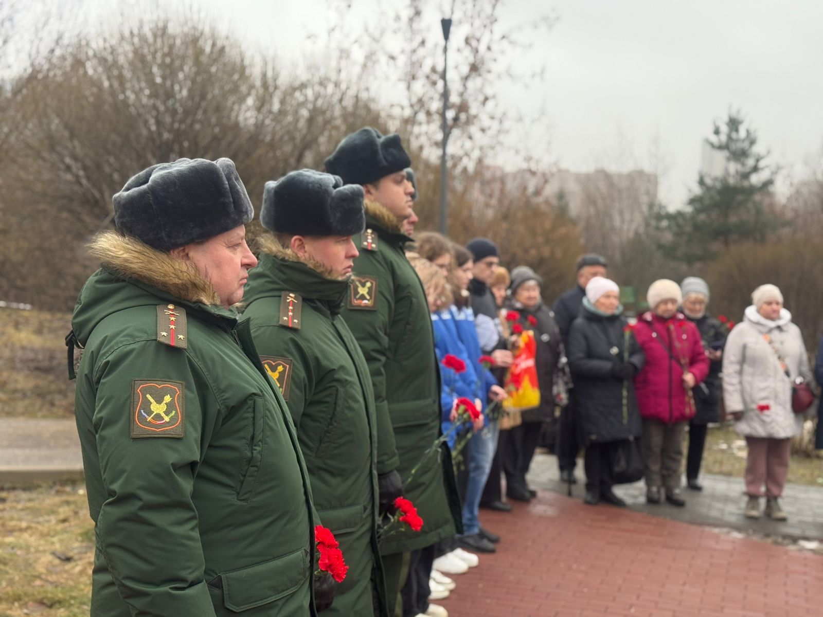 В Раменках прошла акция в память о снятии блокады Ленинграда В Раменках прошла акция в память о снятии блокады Ленинграда фото