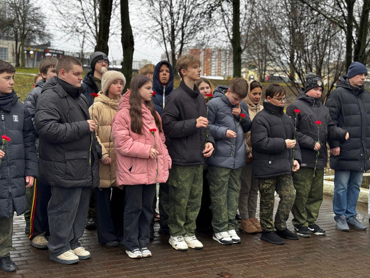 Мемориально-патронатная акция, посвященная снятию блокады Ленинграда, прошла в Северном Бутово  фото