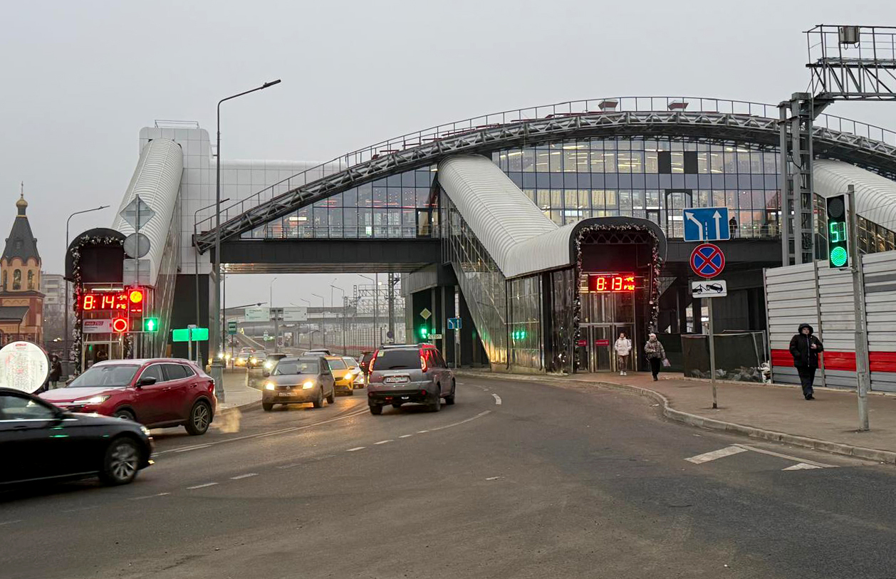 Автомобильное движение в Щербинке стало безопаснее благодаря новым знакам  фото