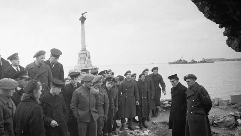 В Басманном районе проходит выставка «Ялта-1945»  фото