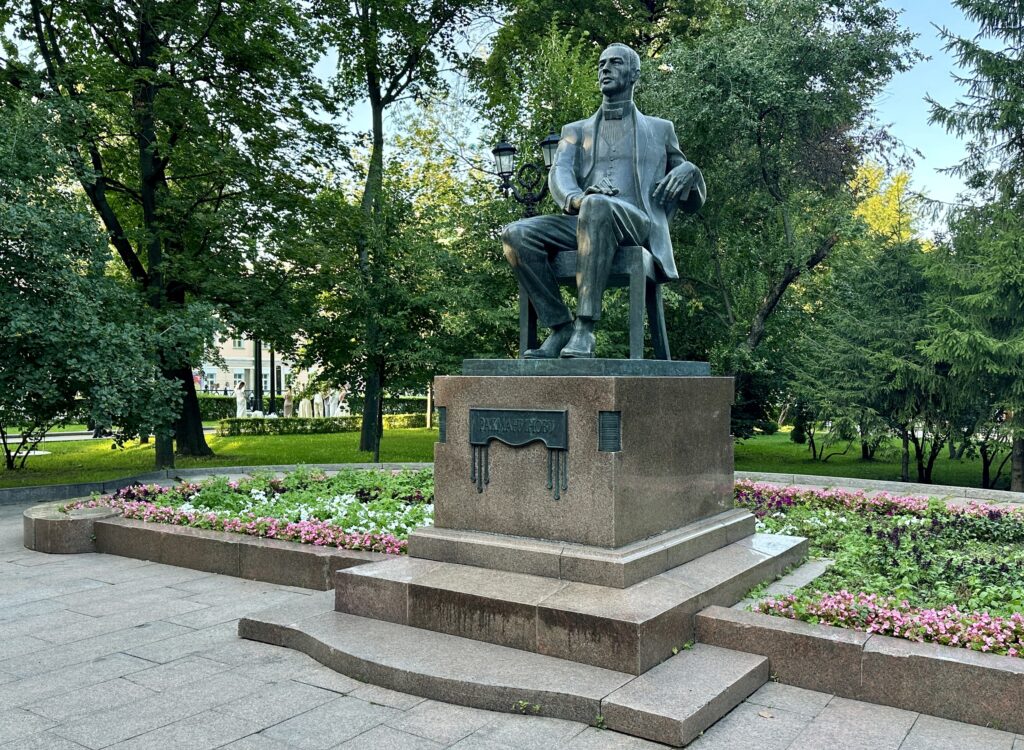 Тверская — Чистые пруды: вторая часть маршрута по аллеям Бульварного кольца  фото