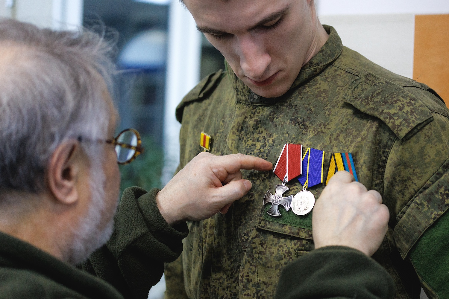 На западе Москвы для детей участников СВО провели мероприятие ко Дню народного единства  фото