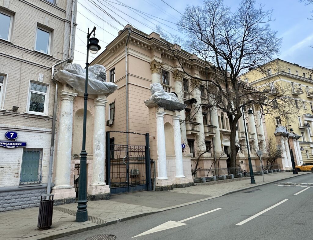 Тверская &mdash; Баррикадная: Патриаршие без &laquo;Патриков&raquo;. Часть 3  фото