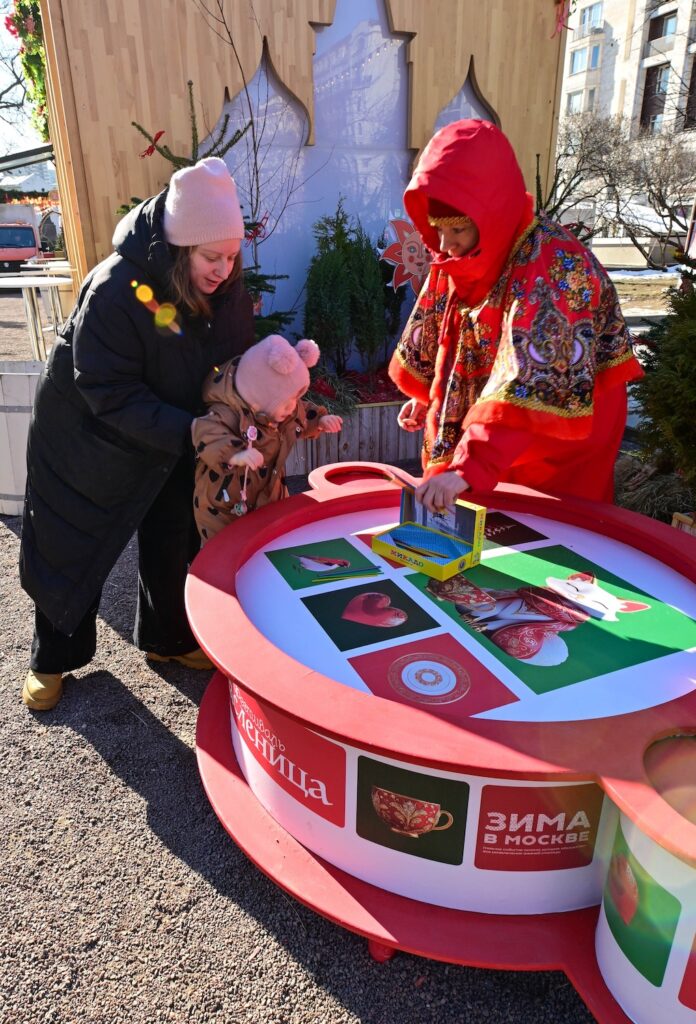 Ледовые шоу, мастер-классы и благотворительность: в столице стартует проект «Зима в Москве»  фото