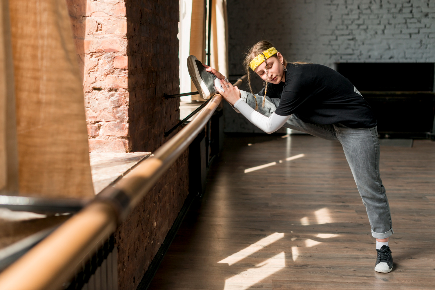 Спорт, который лечит душу: рассказываем, как танцы укрепляют здоровье и поднимают настроение Спорт, который лечит душу: рассказываем, как танцы укрепляют здоровье и поднимают настроение фото