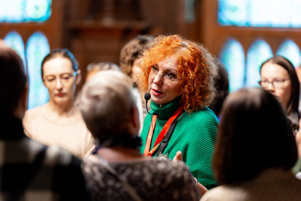 От толмачей до авторов городских прогулок: как формировалось экскурсионное дело в Москве От толмачей до авторов городских прогулок: как формировалось экскурсионное дело в Москве фото