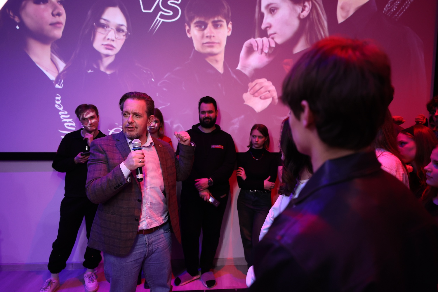 Четвертьфинал &laquo;Дебат-нокаута&raquo;: восемь претендентов, четыре боя и уникальная обратная связь от Александра Асафова  фото