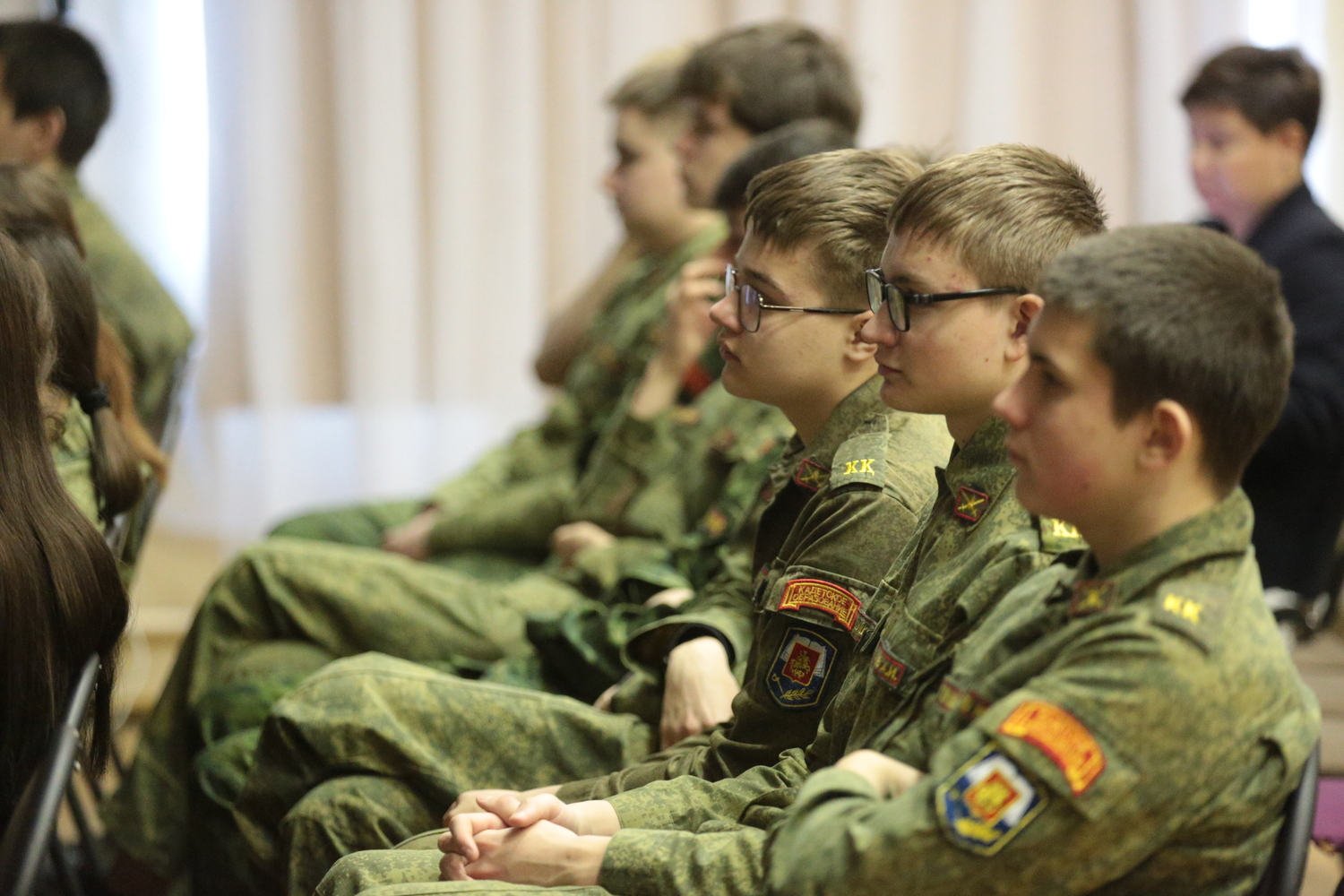 Член Общественной палаты РФ Александр Асафов провел занятие &laquo;Разговоры о важном&raquo; в Северном Тушино  фото