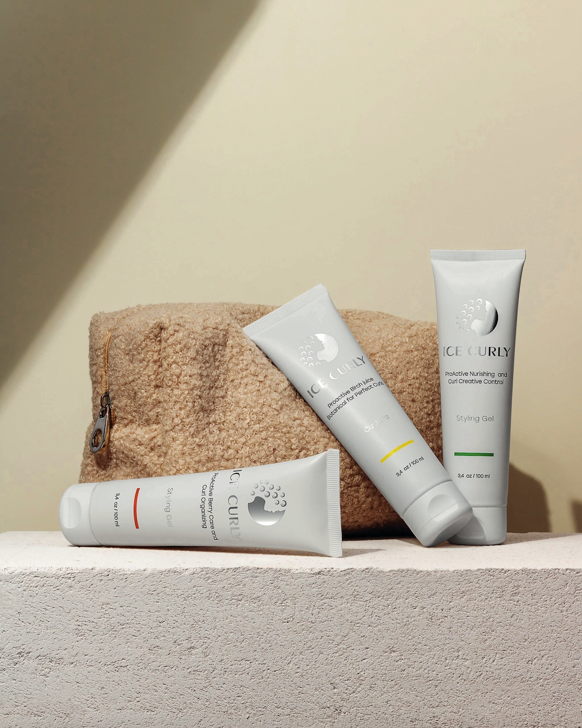 Кудри волнуются раз: как заработать на стрижке и укладке непослушных волос  фото