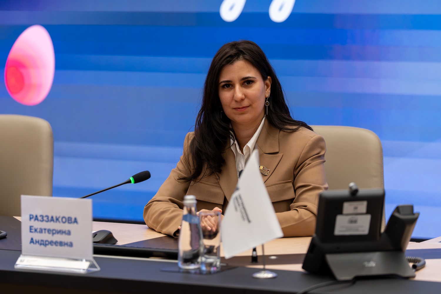 &laquo;Между нами, девочками&raquo;: Екатерина Раззакова встретилась с активистками СПК в преддверии 8 Марта  фото