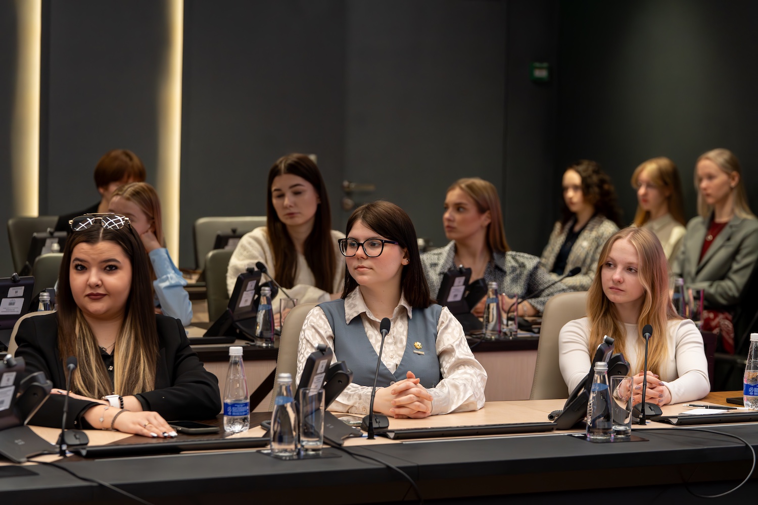 &laquo;Между нами, девочками&raquo;: Екатерина Раззакова встретилась с активистками СПК в преддверии 8 Марта  фото