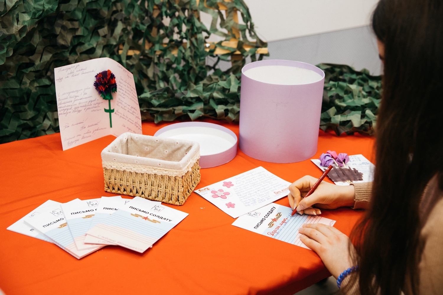 В Центре развития открылась патриотическая выставка &laquo;Наследие Отечества&raquo;  фото