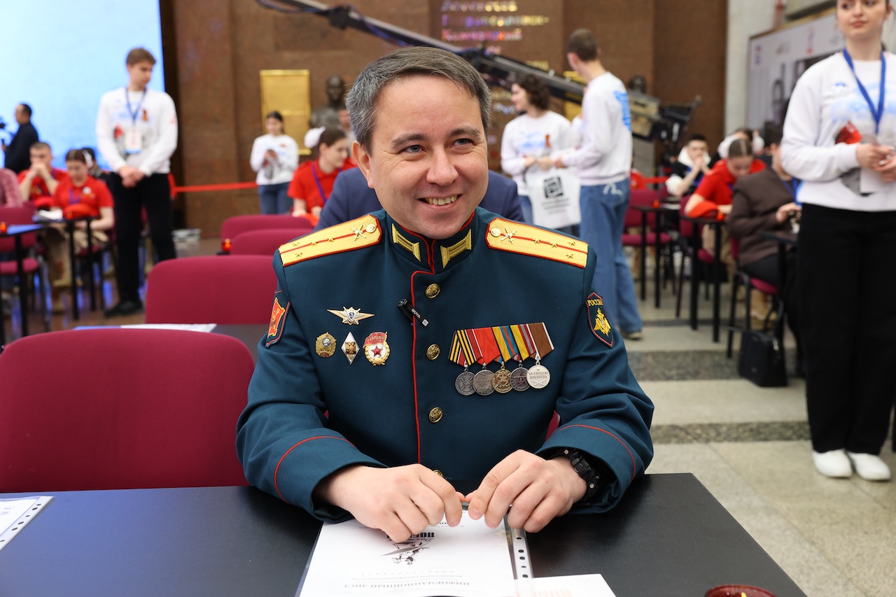 Общественные деятели и участники СВО присоединились к акции &laquo;Диктант Победы&raquo; в Москве  фото