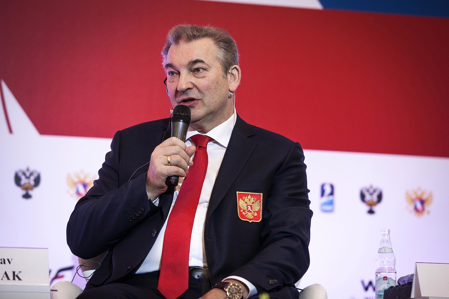 Депутат Государственной думы Владислав Третьяк поприветствовал танцевальные коллективы на фестивале в Метрогородке  фото