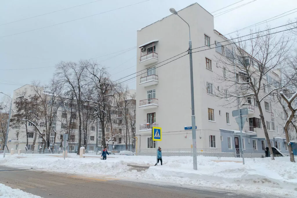 Тульская &mdash; Октябрьская: музей авангарда под открытым небом  фото