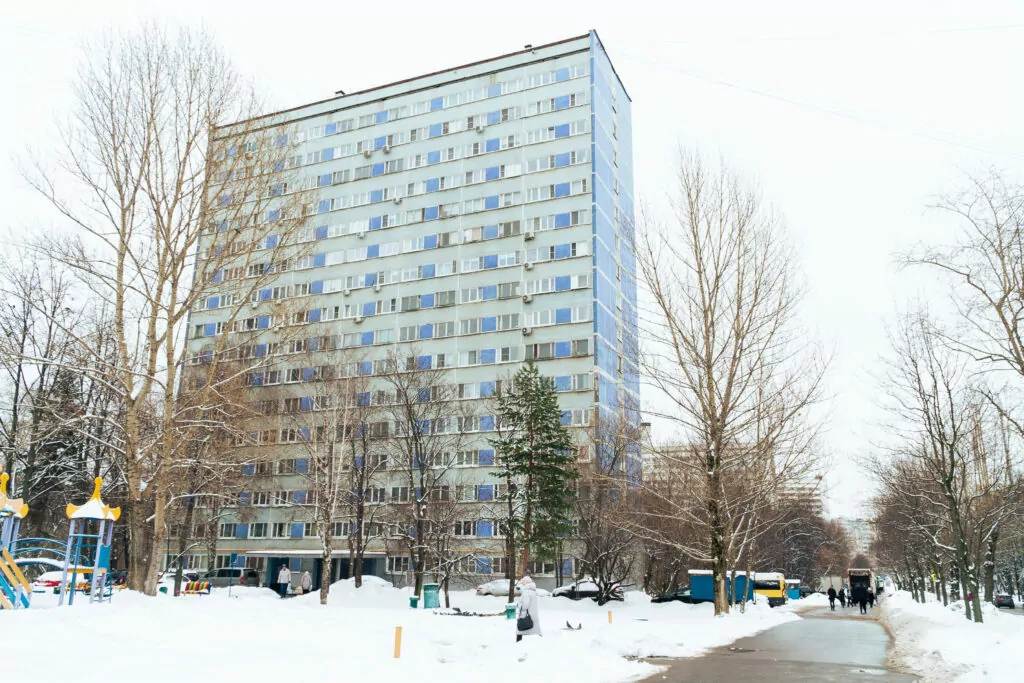 Академическая &mdash; Крымская: широкое поле для экспериментов  фото