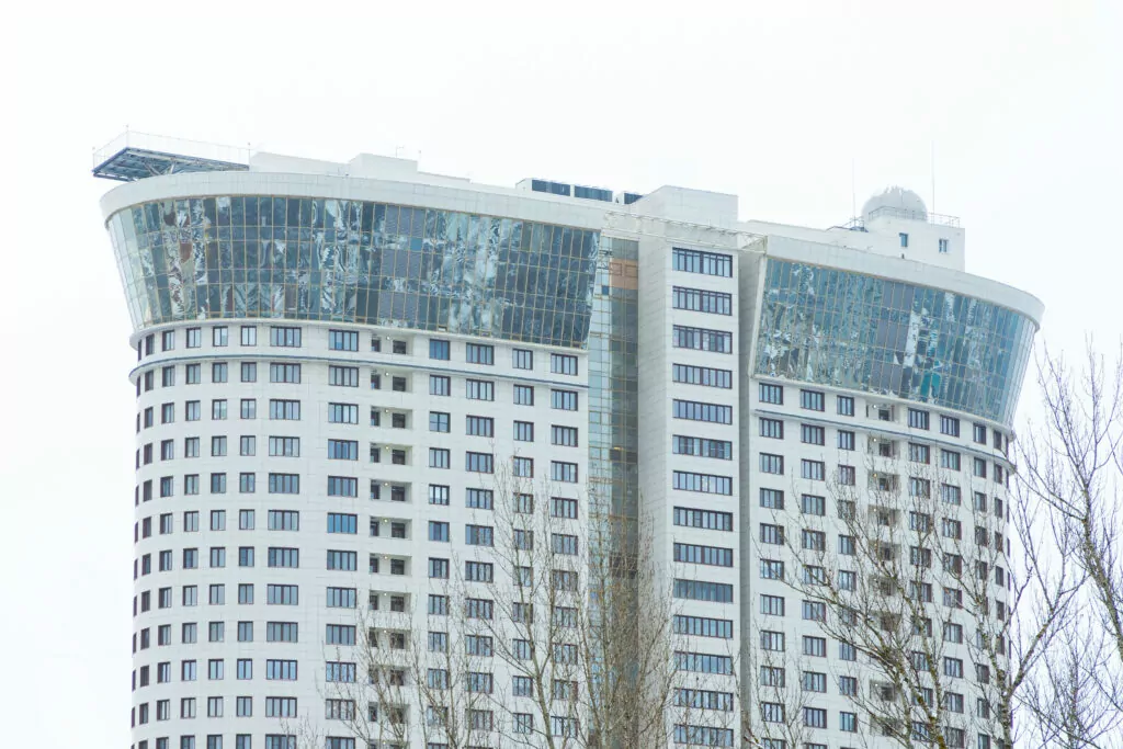 Новаторская — Новые Черёмушки: Пьер Безухов, Юрий Гагарин и Иоганн Вольфганг Гёте  фото