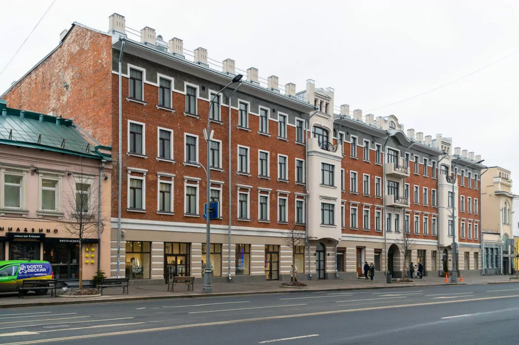 Трубная — Цветной бульвар: где твои семнадцать лет? Трубная — Цветной бульвар: где твои семнадцать лет? фото