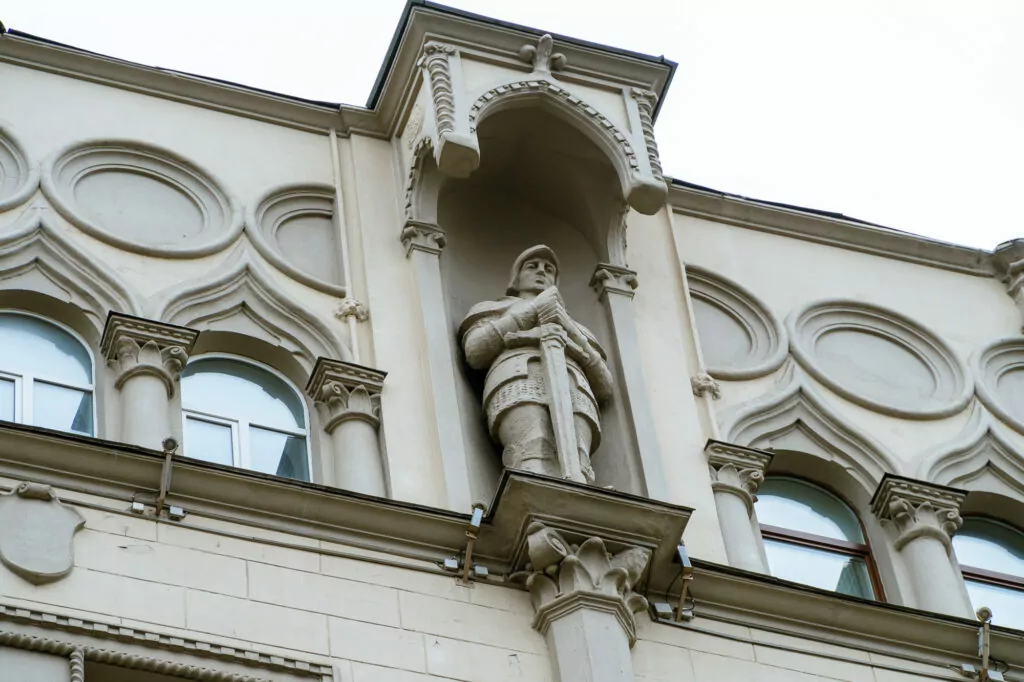 Трубная — Цветной бульвар: где твои семнадцать лет? Трубная — Цветной бульвар: где твои семнадцать лет? фото