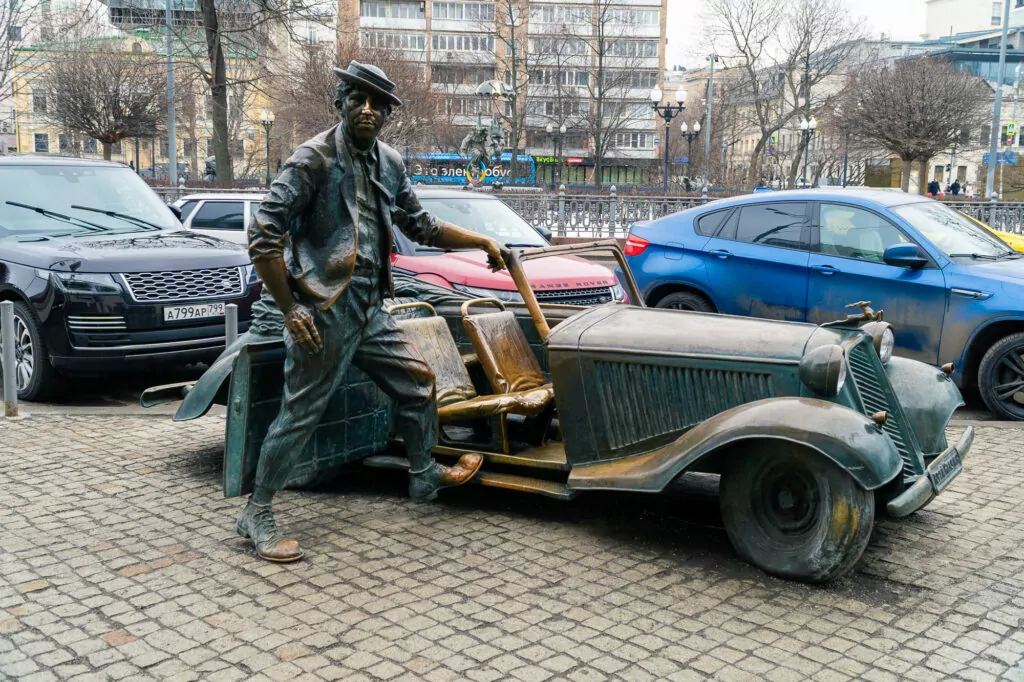 Трубная — Цветной бульвар: где твои семнадцать лет? Трубная — Цветной бульвар: где твои семнадцать лет? фото