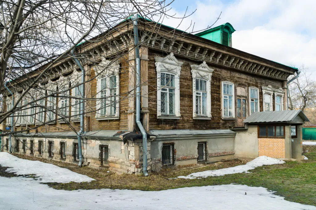 Электрозаводская — Черкизовская: «Асса» во «Дворце на Яузе» Электрозаводская — Черкизовская: «Асса» во «Дворце на Яузе»  фото