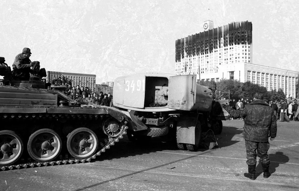 Белый дом на Красной Пресне Белый дом на Красной Пресне фото