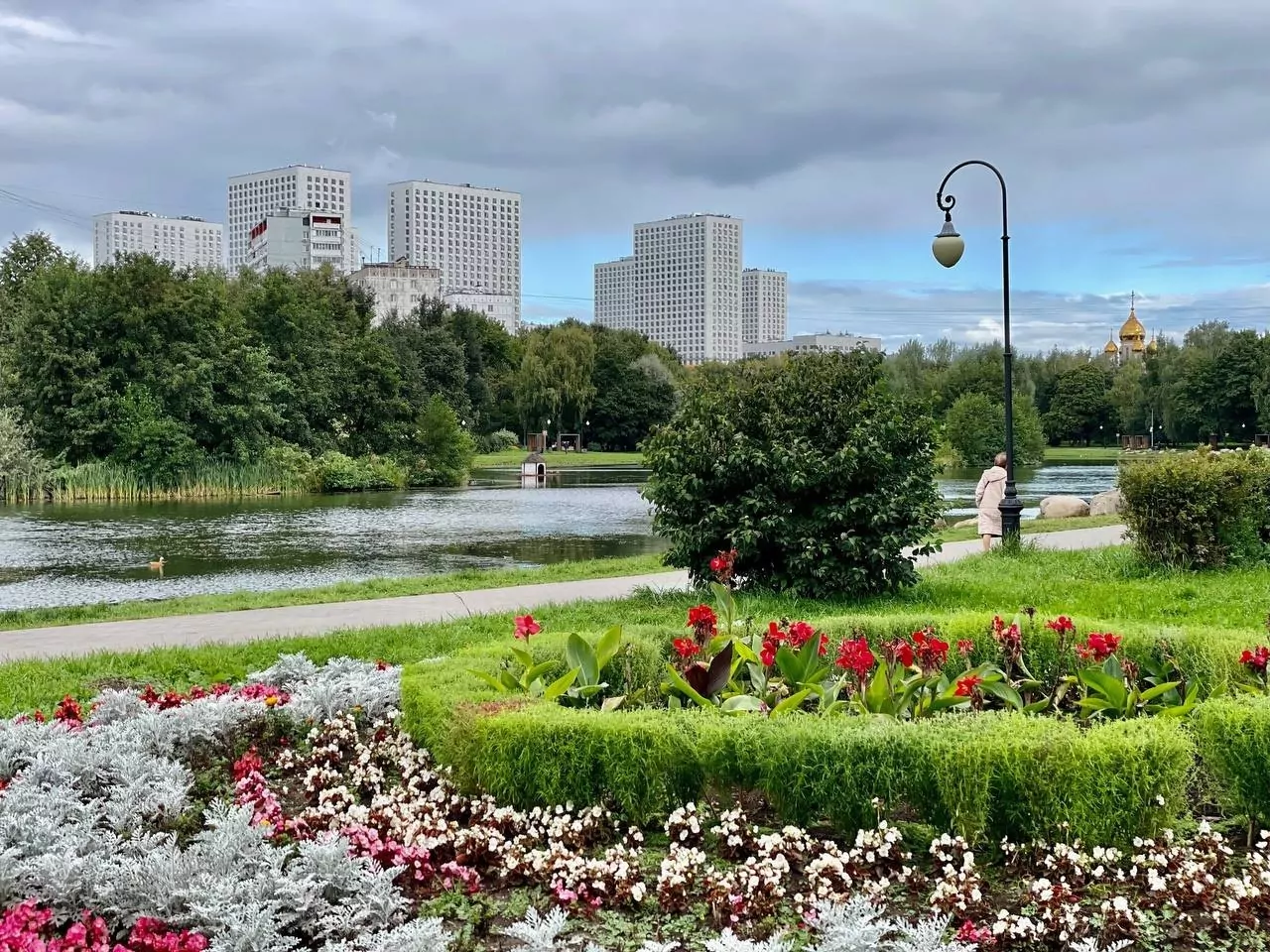 Здоровая спина, Фрэнк Синатра и памятники со всей России — в парках столицы  фото