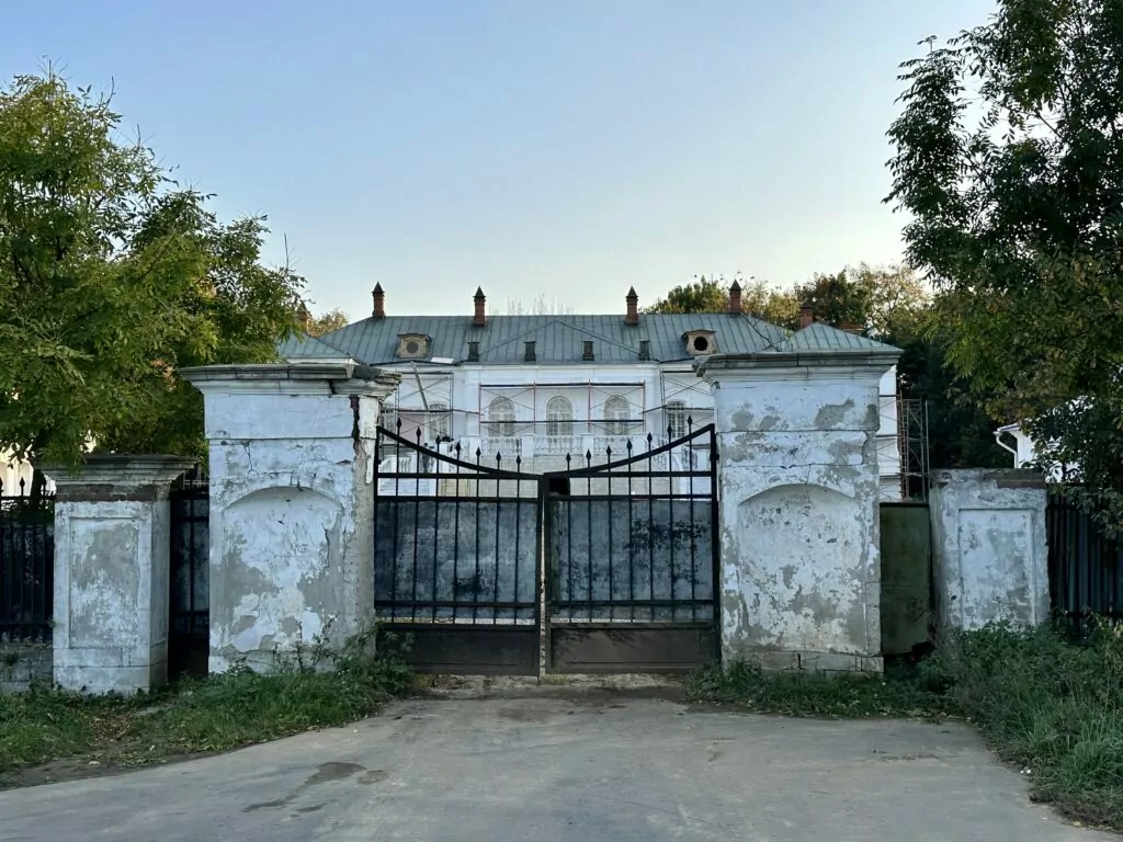 Теплый Стан — Новоясеневская: не самое высокое, не самое узкое, не самое советское Теплый Стан — Новоясеневская: не самое высокое, не самое узкое, не самое советское фото