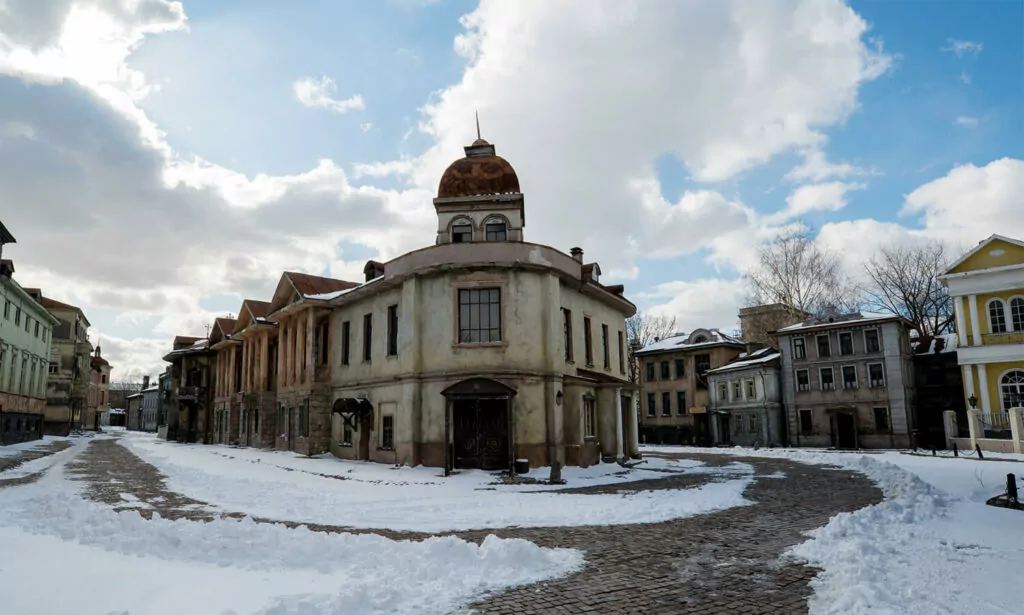 «Мосфильм»: город в городе «Мосфильм»: город в городе фото