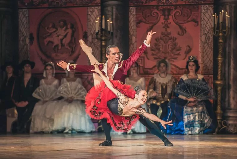 «Острова BALLET»: классические балеты можно увидеть в Москве в новой обработке  фото