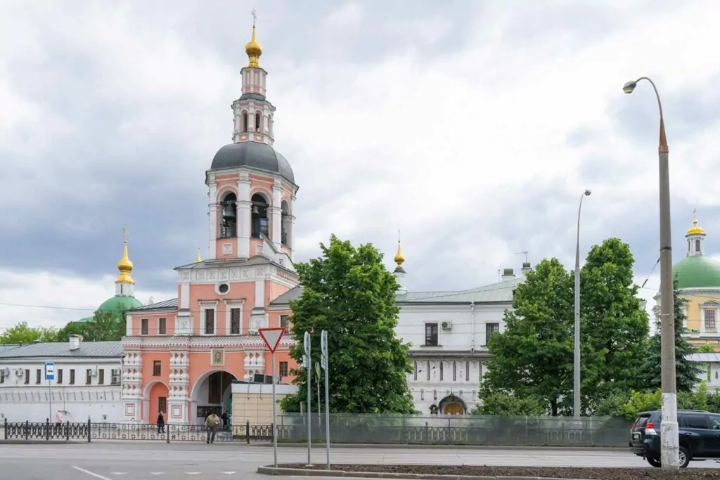 Первый монастырь на Москве Первый монастырь на Москве фото