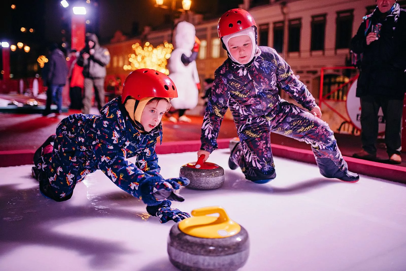 Приключения на Воробьевых горах: лыжи, сноуборд и концертная программа в рамках проекта «Зима в Москве» Приключения на Воробьевых горах: лыжи, сноуборд и концертная программа в рамках проекта «Зима в Москве» фото
