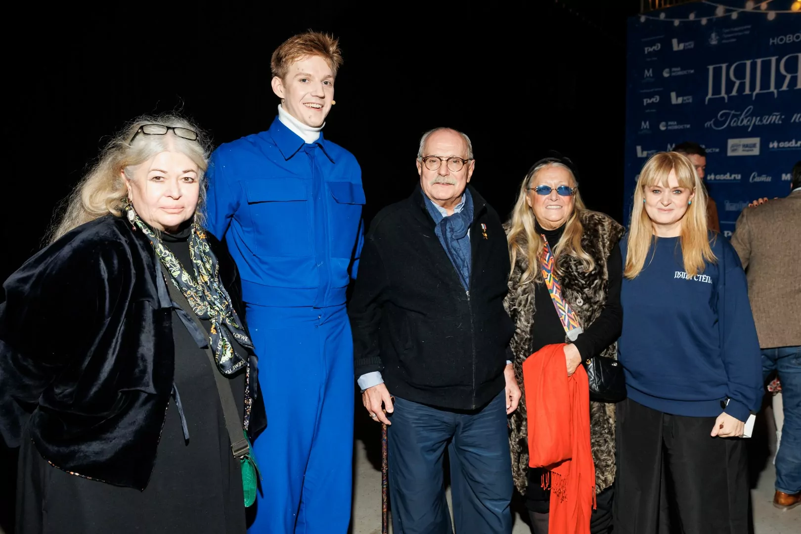 В декабре москвичи снова смогут насладиться великолепным новогодним шоу «Дядя Степа. Говорят: под Новый год...» В декабре москвичи снова смогут насладиться великолепным новогодним шоу «Дядя Степа. Говорят: под Новый год...» фото