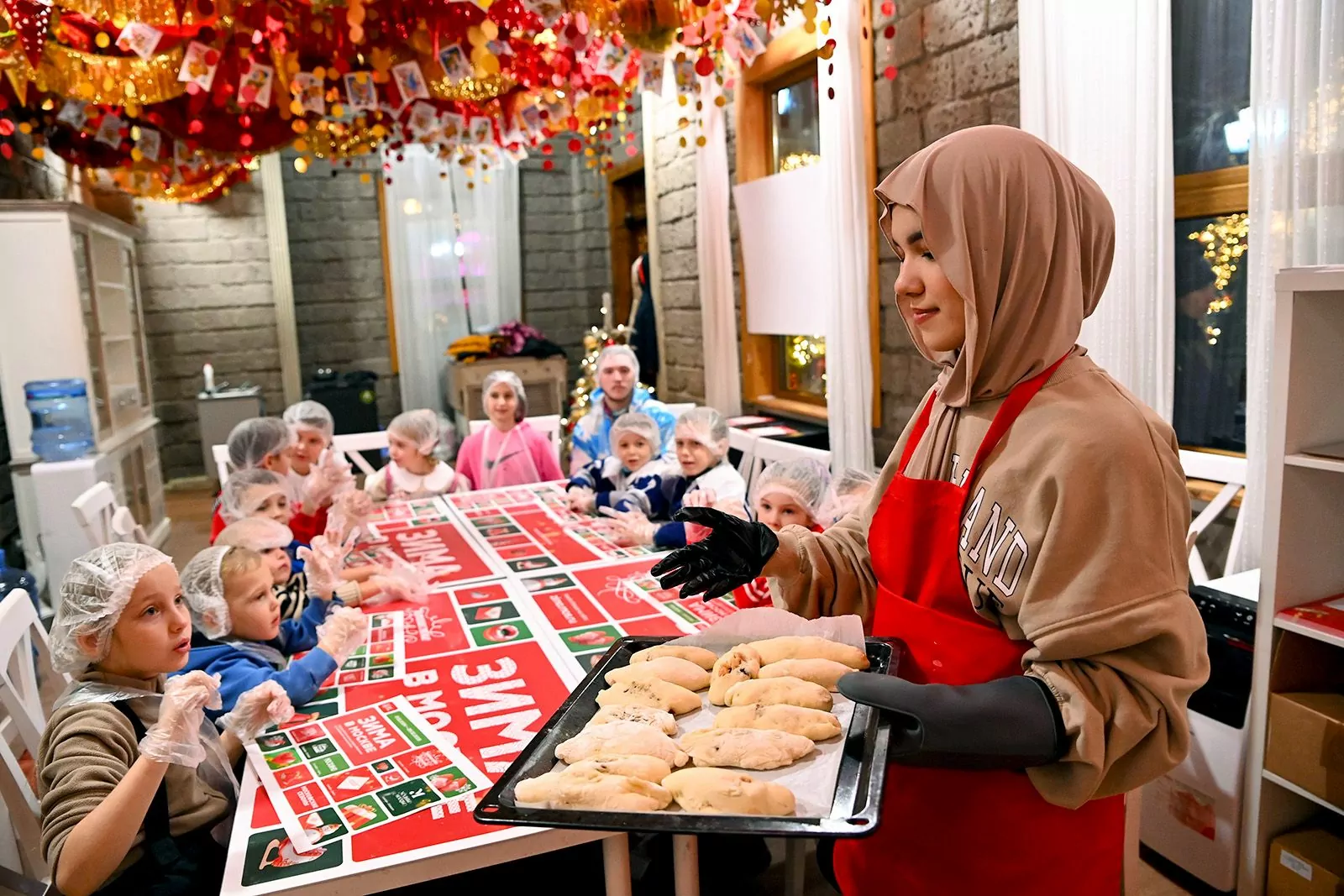 Вкус и аромат традиций: московские плюшки на фестивале «Путешествие в Рождество»  фото