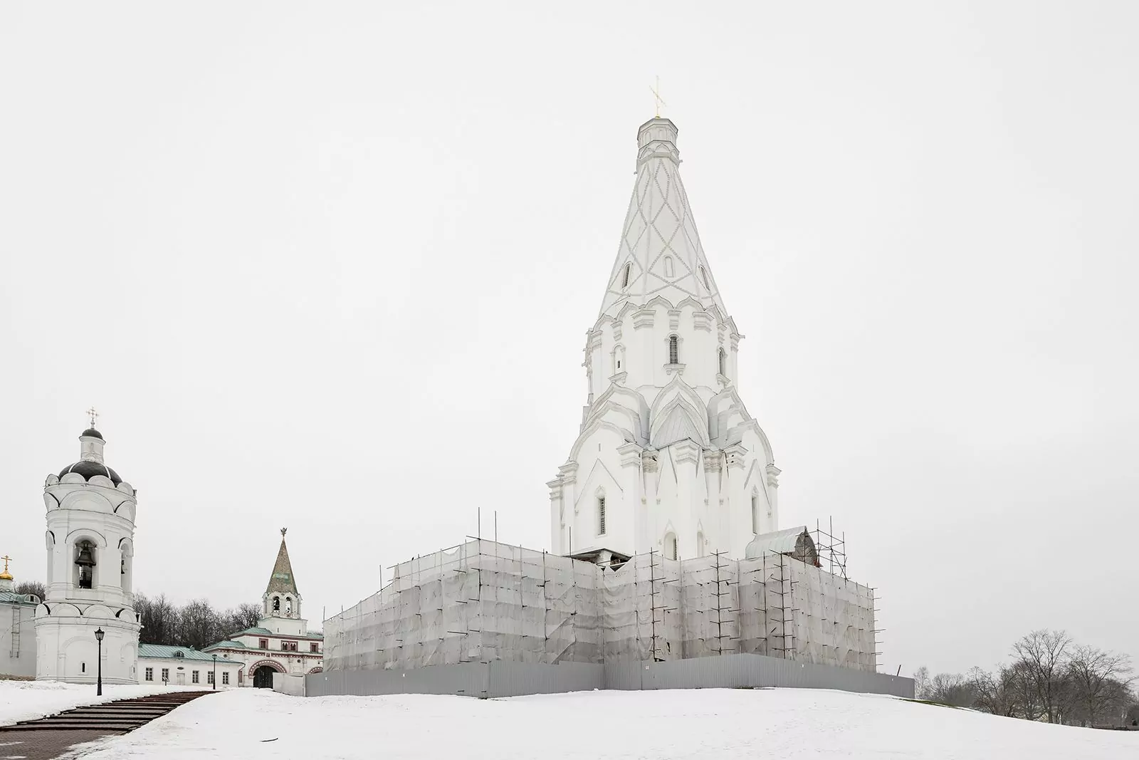 Закончена реставрация фасадов церкви Вознесения Господня в музее-заповеднике «Коломенское» Закончена реставрация фасадов церкви Вознесения Господня в музее-заповеднике «Коломенское» фото