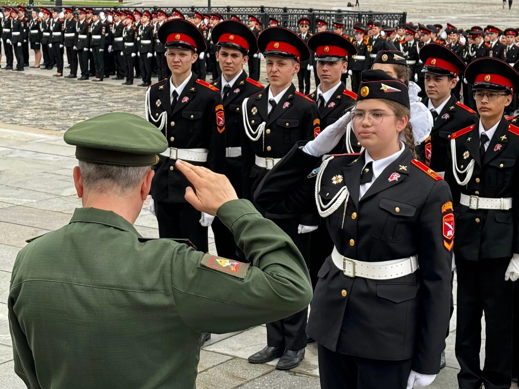 Кадеты Щербинки показали строевую выучку на Поклонной горе  фото
