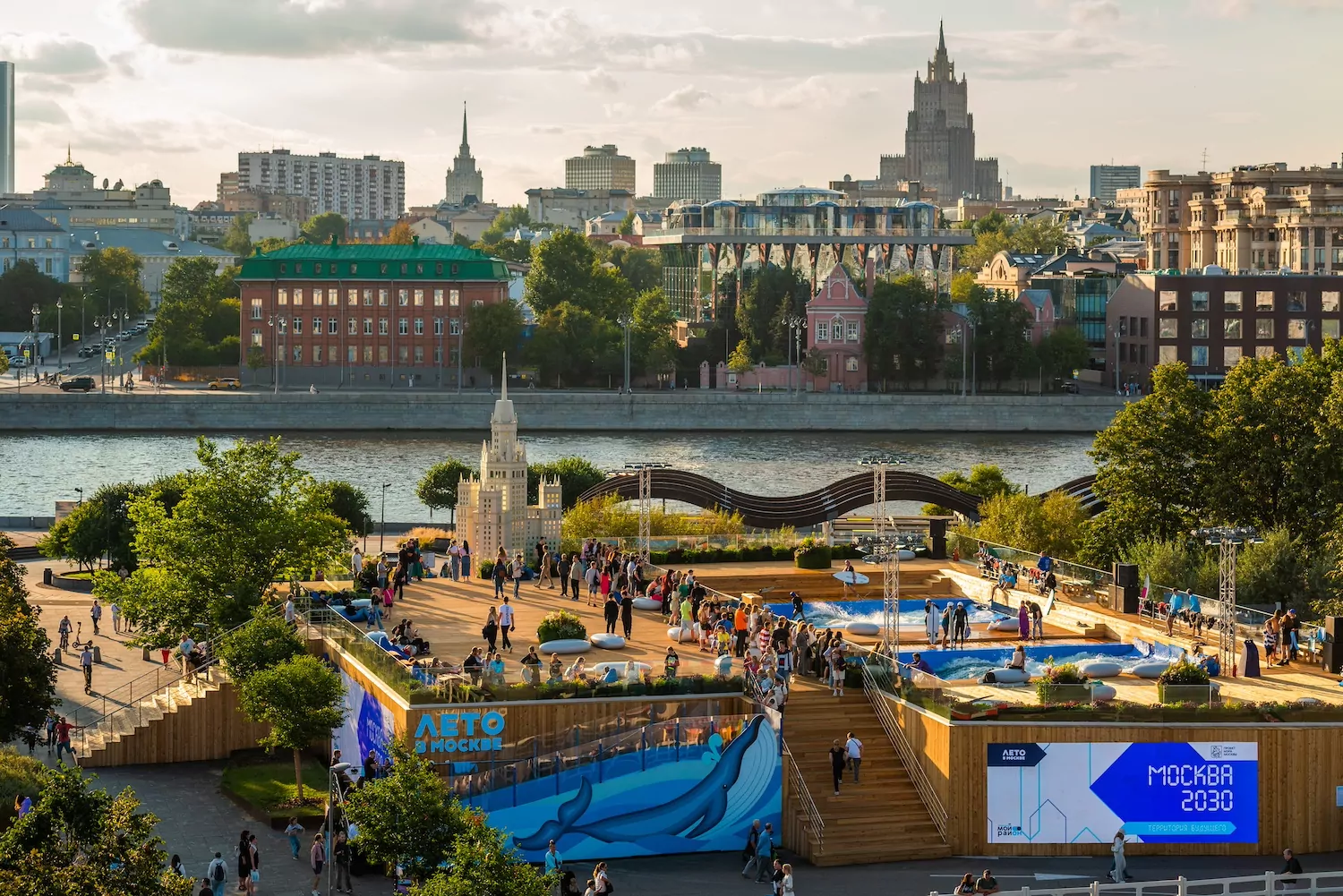 Москва сохраняет лидерство среди туристических направлений России  фото