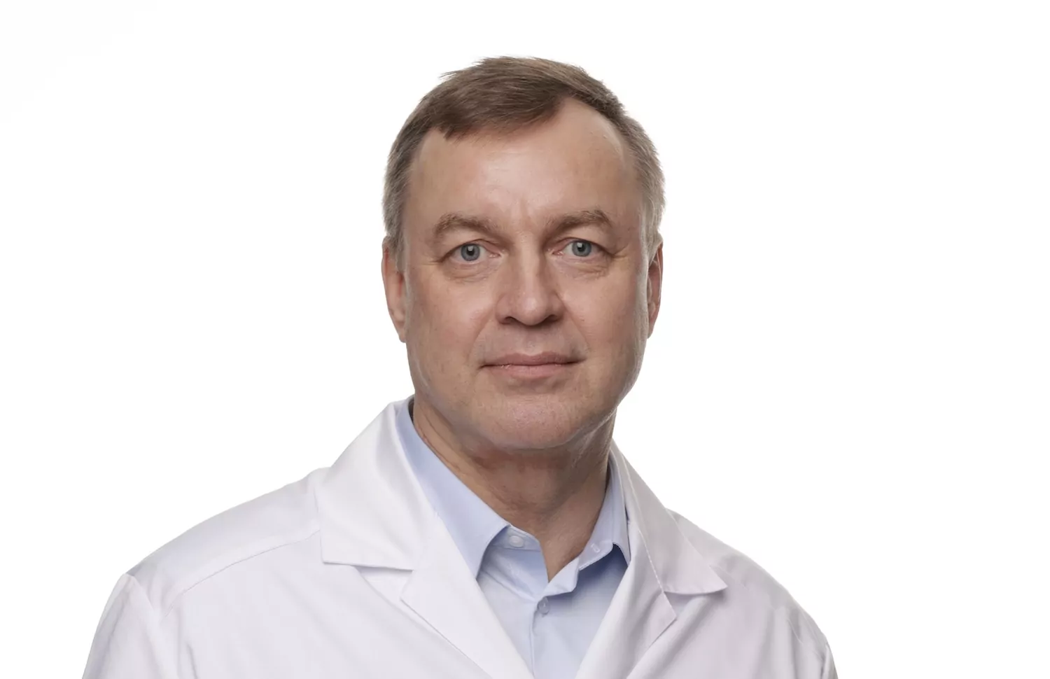 Жители Гагаринского района научились плести маскировочные сети Жители Гагаринского района научились плести маскировочные сети фото