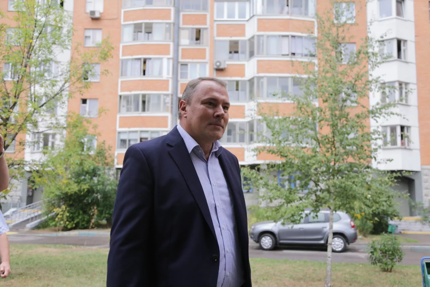 По инициативе Петра Толстого жителям ЮВАО вручили праздничные пасхальные наборы  фото