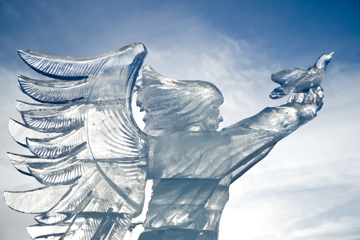 Ледовая скульптура Крылья ангела