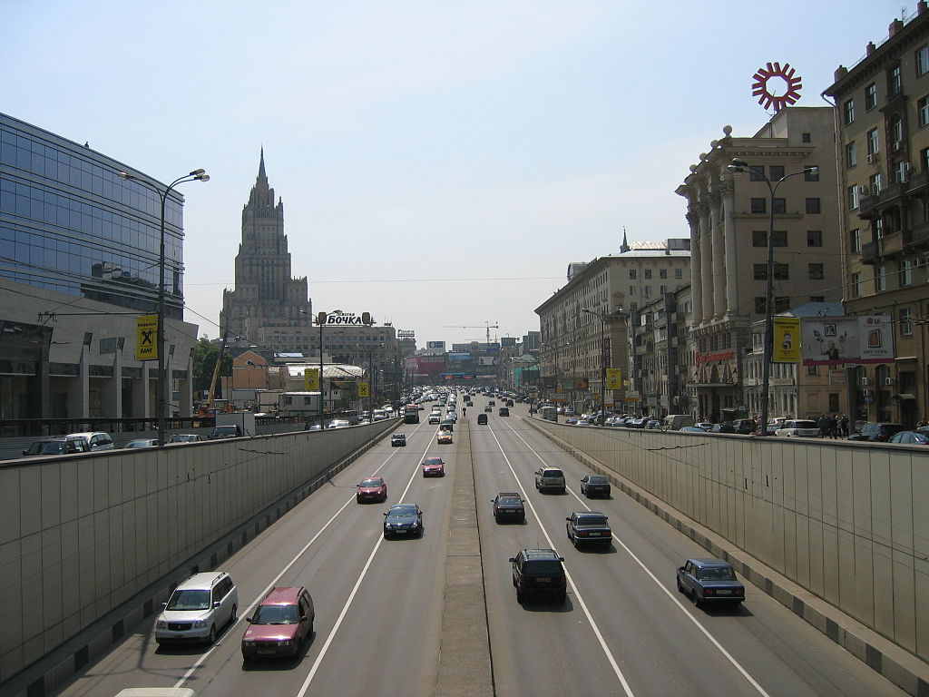 В центре Москвы ограничат движение транспорта 7 и 9 апреля, фото