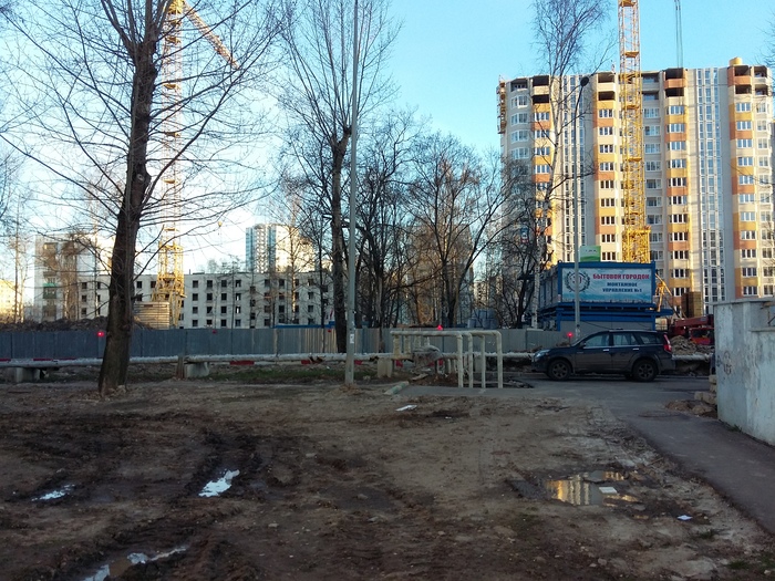 Госдума 20 апреля рассмотрит законопроект о реновации пятиэтажек, фото