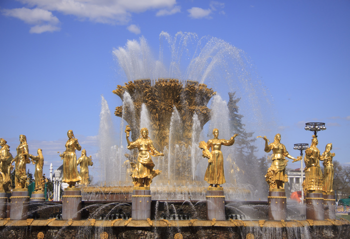 Летом на ВДНХ начнется реставрация исторических фонтанов, фото