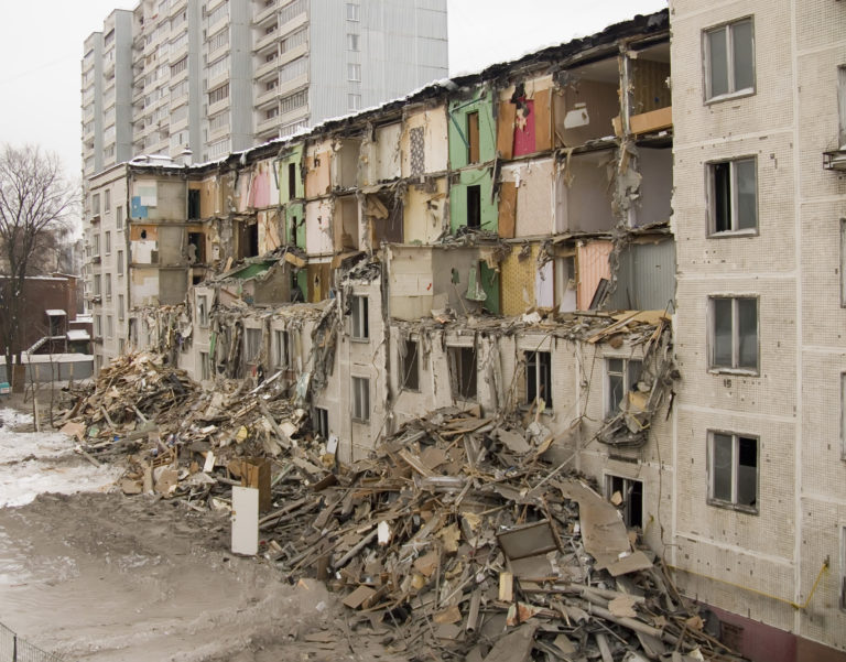 Собянин гарантируют жителям пятиэтажек новое жилье в своих районах, фото