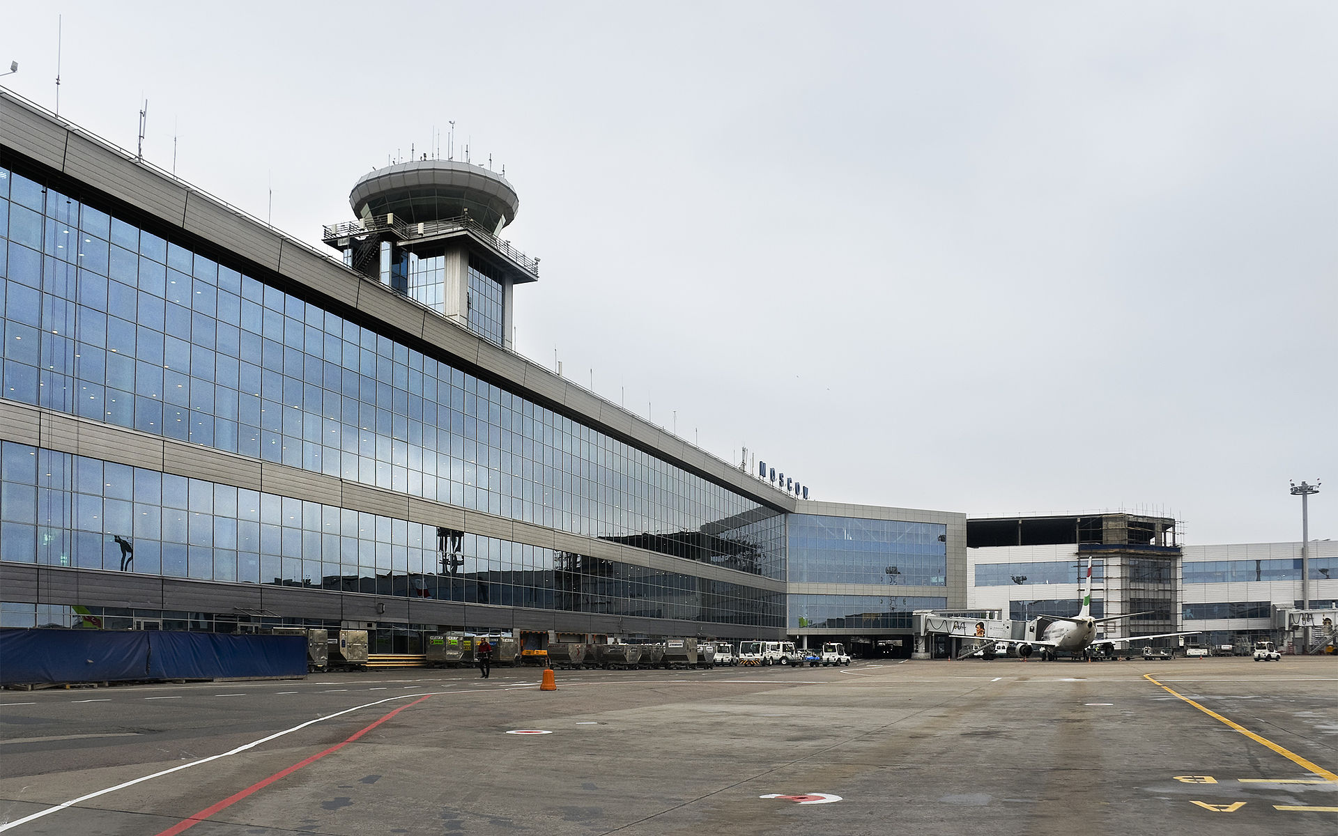 В аэропортах Москвы отменено и задержано более 30 рейсов‍, фото