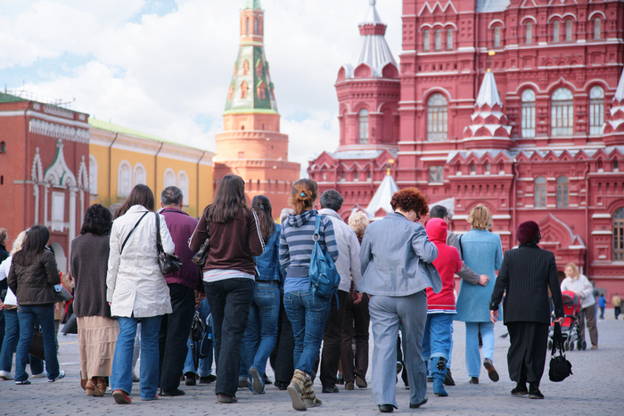 Около 300 тысяч человек посетили праздничные мероприятия в центре Москвы, фото